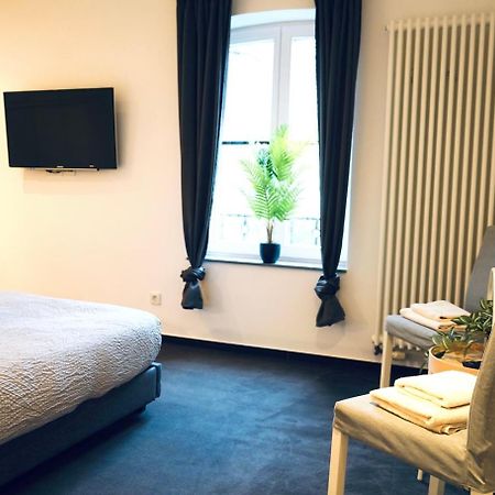 Haus Im Gruenen Fuer 6 Personen-3 Schlafzimmer- 3 Baedern -Waschmaschine-Grosse Terrasse- Vollausgestattete Kueche Wolfsburg Bagian luar foto